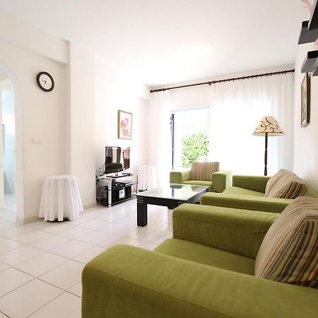Victor Apartment Paphos Exterior foto